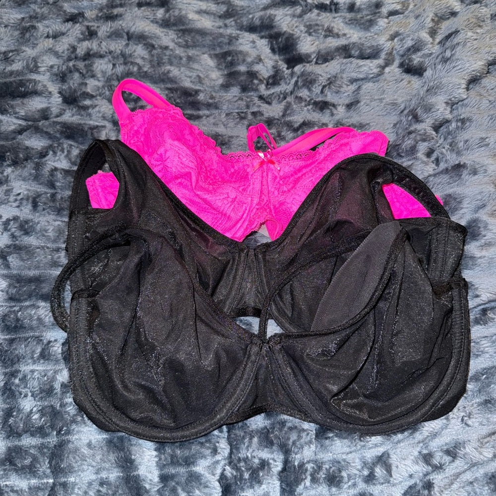 Cacique Black and Pink Lace Bra Set